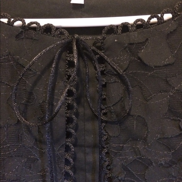 Blazer - Picture 3 of 5